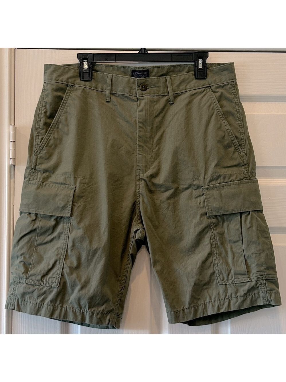 Levi’s Men’s Cargo Shorts Size 33 100% Cotton Green